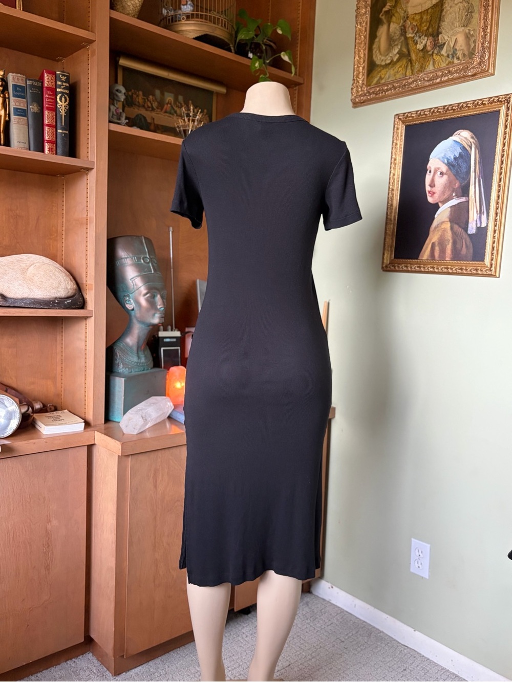 H & M Black Short-Sleeve Soft Rib Knit Midi Dress Size XS Dark Romantic Bodycon - Picture 3 of 14